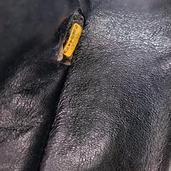 Chanel So Black Medium Calfskin Classic Flap Shoulder Bag - Picture 10 of 11